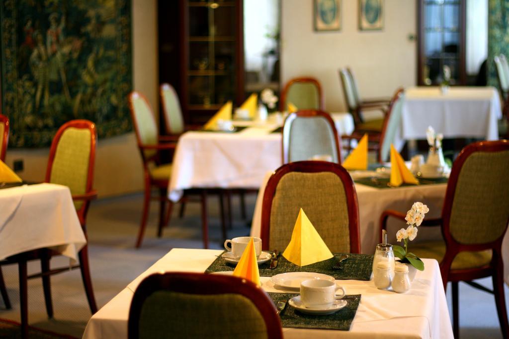 Hotel Zur Heidquelle Brémai repülőtér Kültér fotó